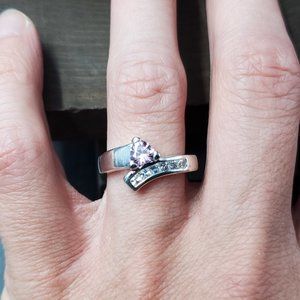 Size 8 Sterling Silver Stunningly Bright Cubic Zirconia Gems Band Ring